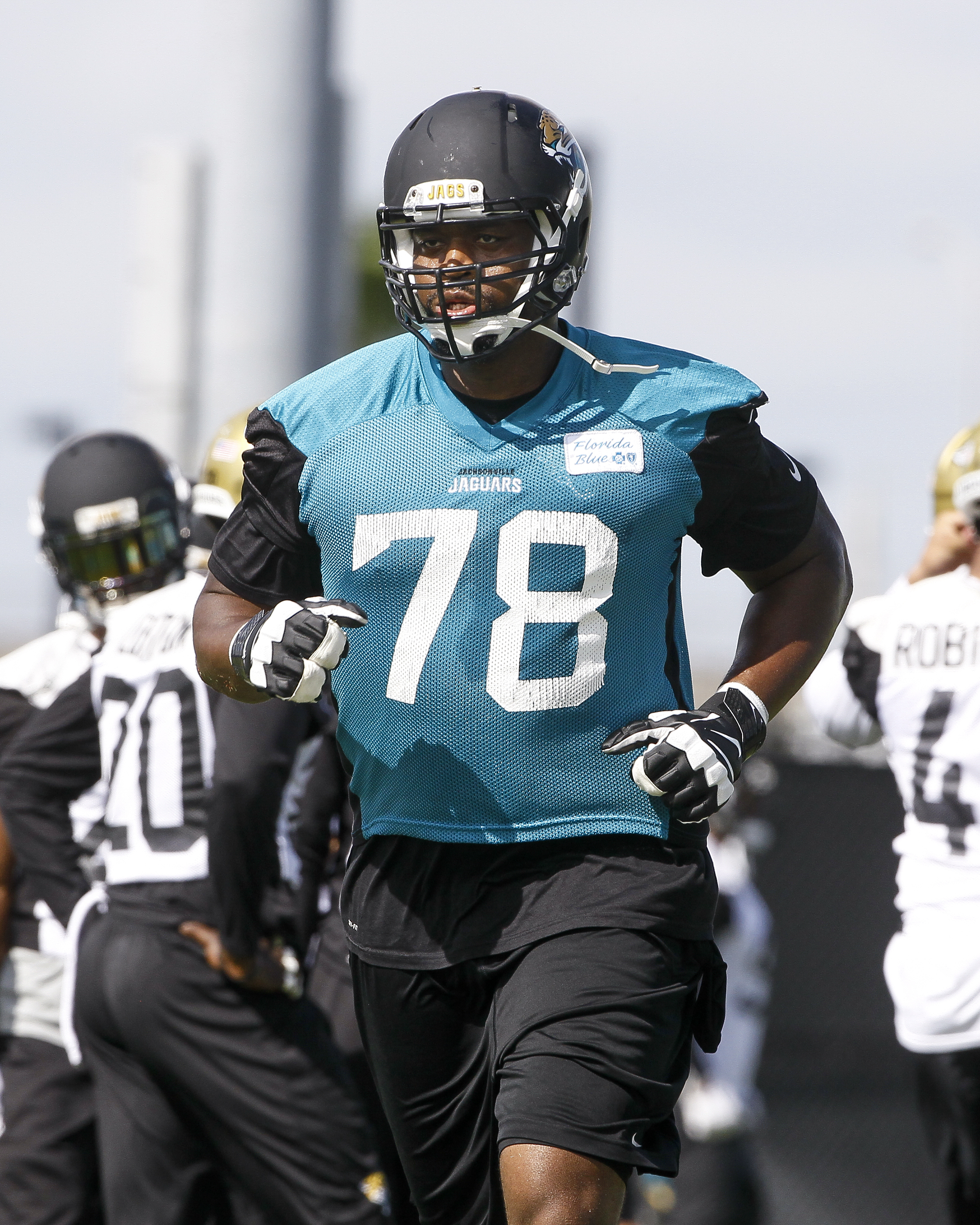 Jaguars offensive line still learning but building chemistry