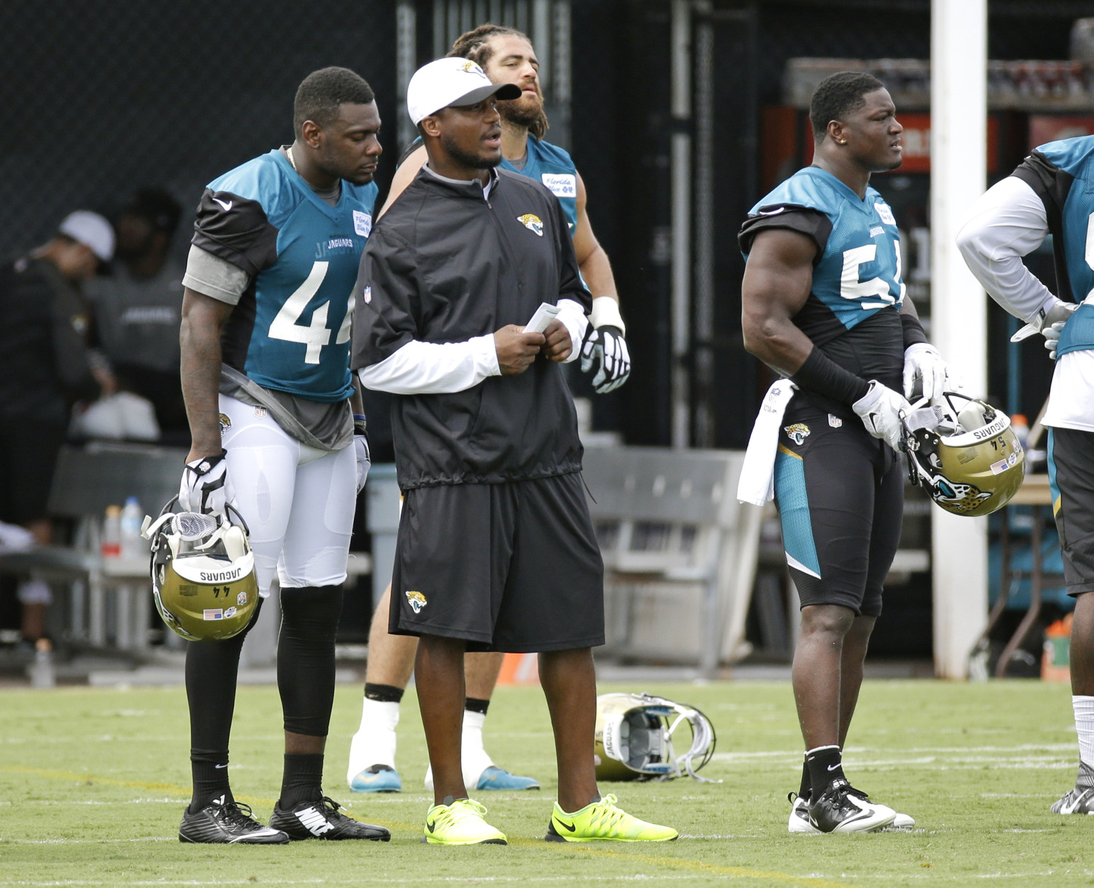 Peterson, Jones return to Jaguars as coaching interns