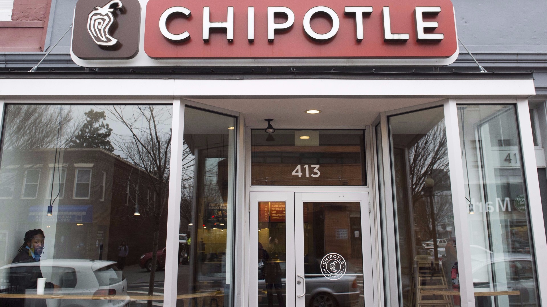 Chipotle says it plans to open burger restaurant