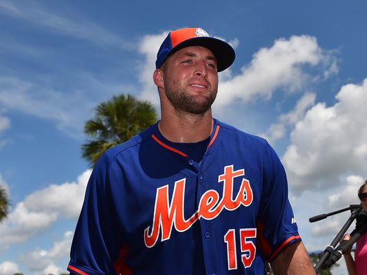 Same number, new sport: Tebow works out at Mets camp