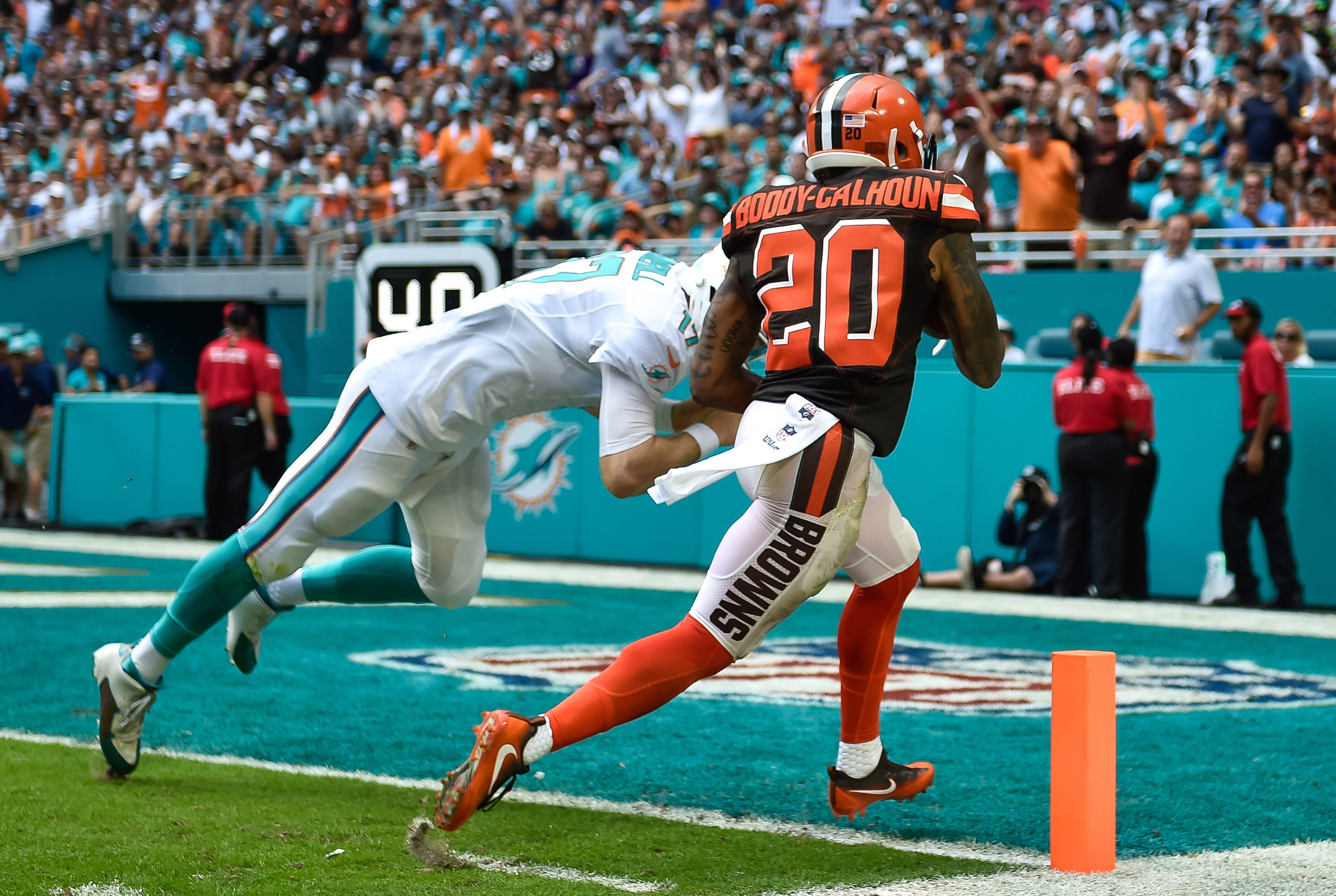 NFL: Cleveland 17, Miami 16 