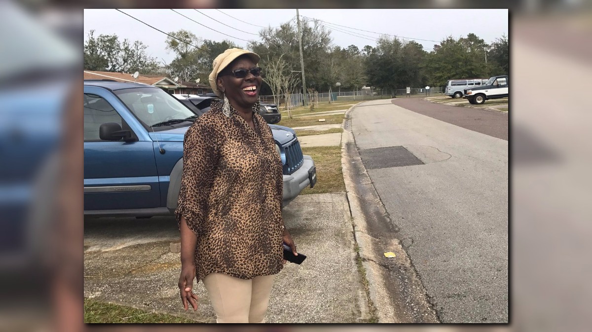 Grandmother of abducted baby Her dad is on his way to her