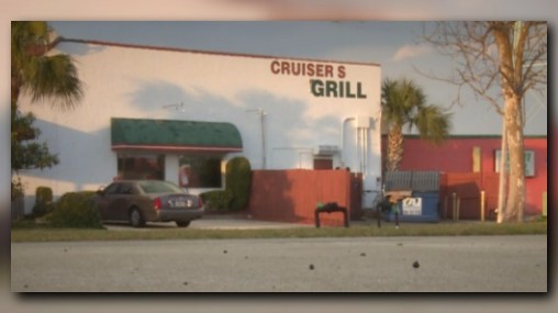 Police Report: Popular Beach restaurant owner admits employees spit in cops' food - Firstcoastnews.com