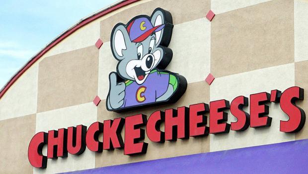 Facebook live at Polk County Chuck E. Cheese's leads to woman's ...